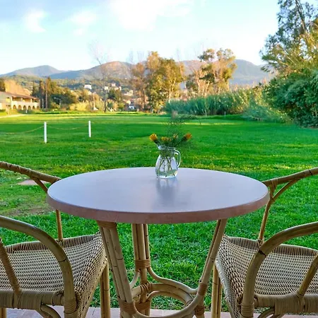 Beachside Acharavi Corfu Apartamento