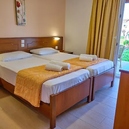 Beachside Acharavi Corfu * 아카라비