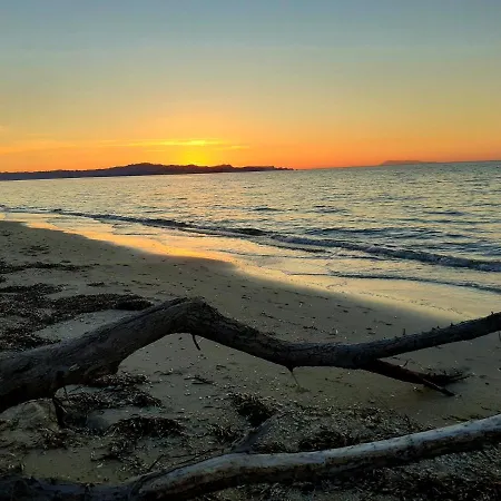 Beachside Acharavi Corfu 아파트 *