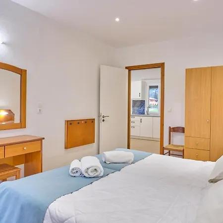 Beachside Acharavi Corfu 아파트