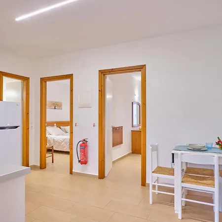 Beachside Acharavi Corfu Апартаменты *